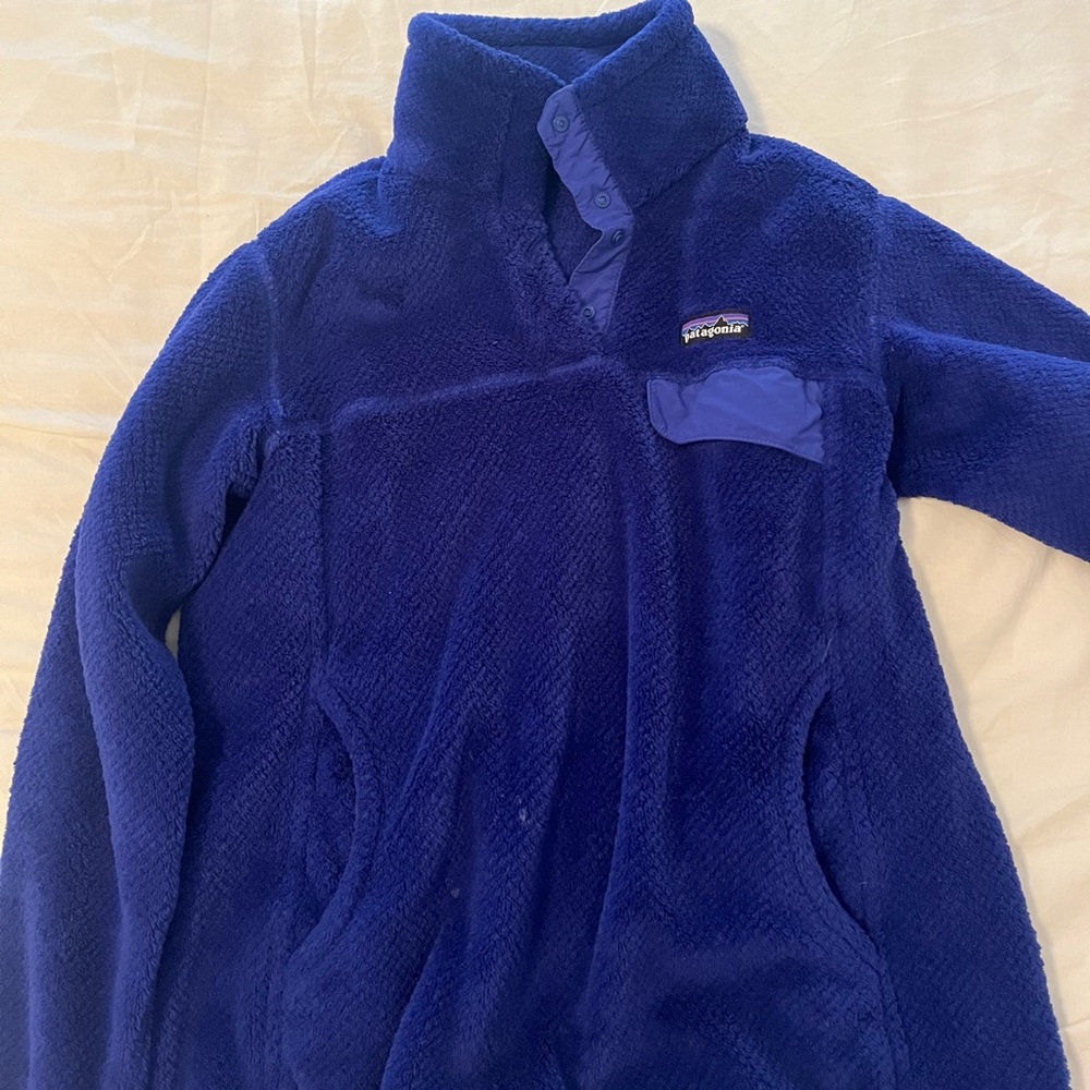 Bright blue patagonia! Like new. So cute and cozy
